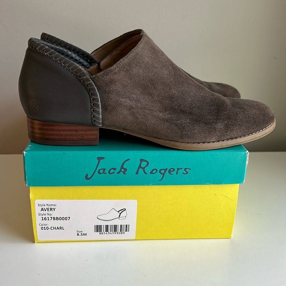 Jack Rogers Avery Grey Suede Booties, size 8.5
